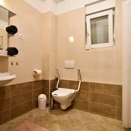 Stella Apartment *